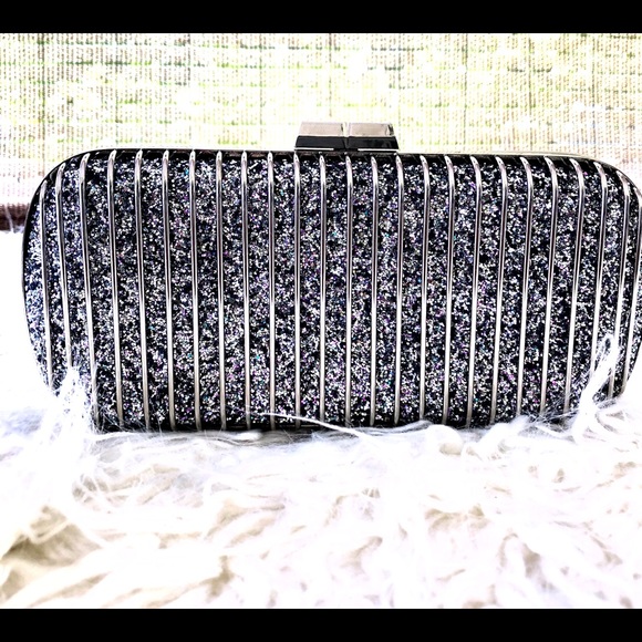 BCBGMaxAzria Handbags - ❤️NWT BCBG MAXARIA Reagan Gliitter Clutch Purse